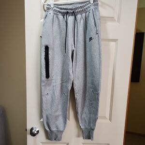 Nike Heather Gray Joggers with Black Details